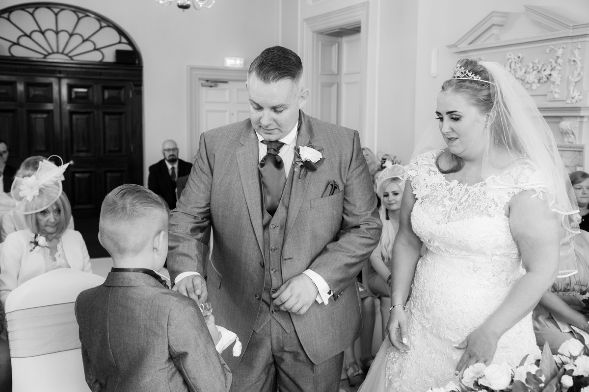 Wedding Photographer Bristol Eastwood Park