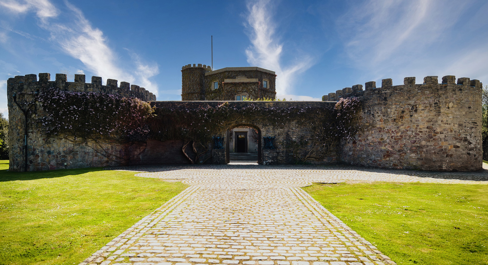 Wedding Photographer at Walton Castle Clevedon