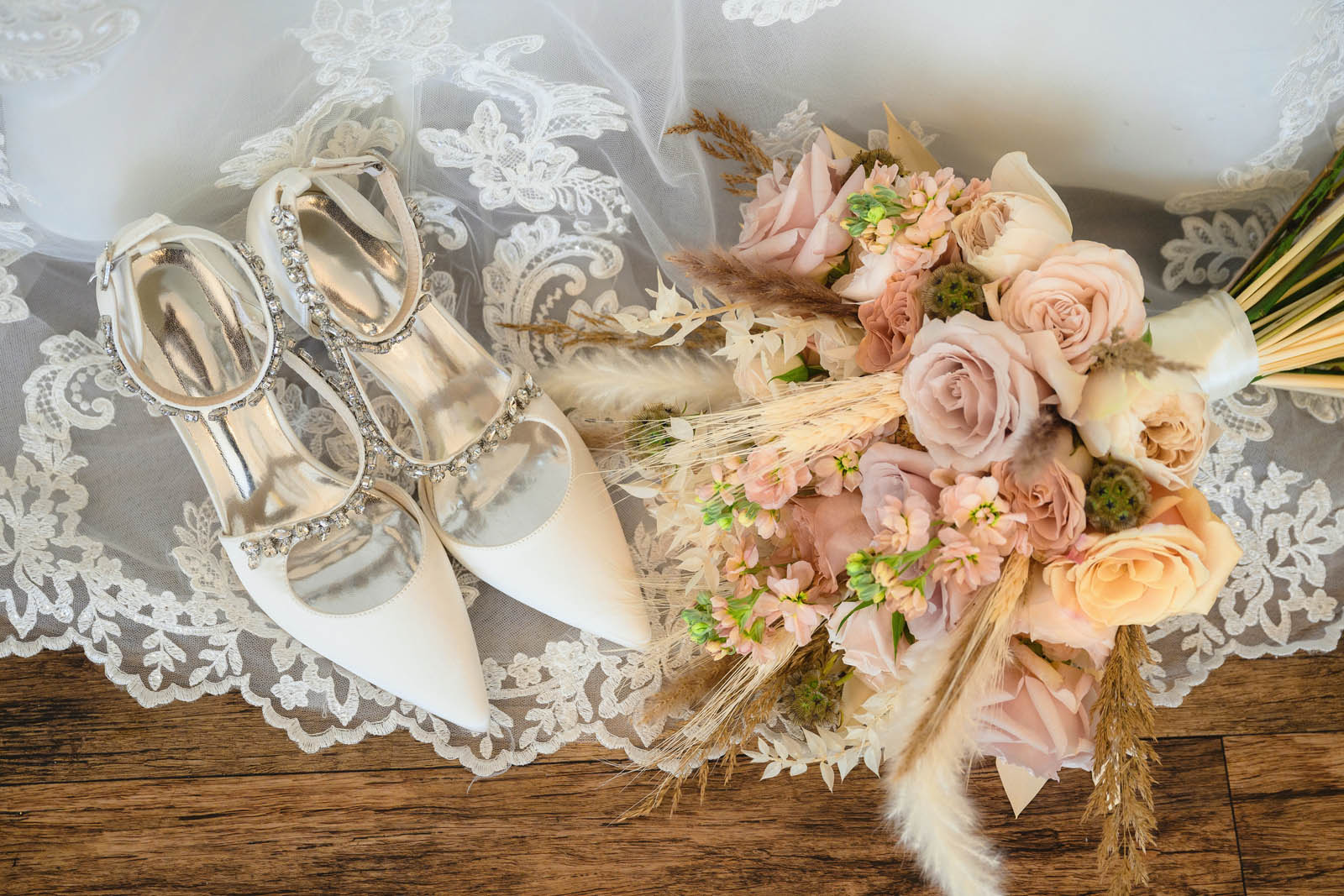 Wedding Photographer Eastwood Park