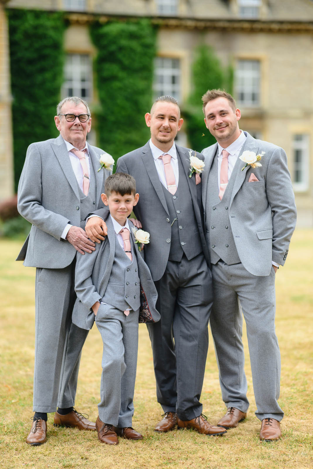 Wedding Photographer Eastwood Park