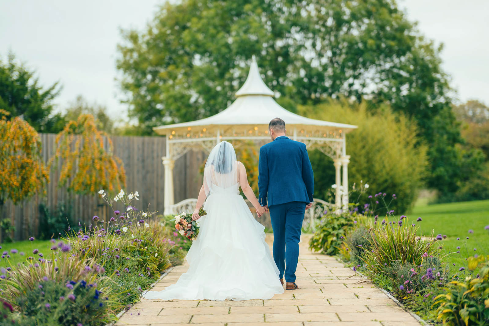 Wedding Photographer at The Pear Tree in Purton